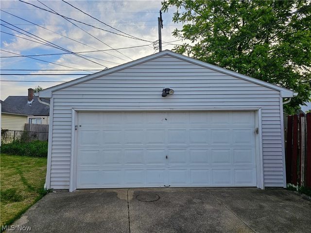 4838 E 86th Street, Garfield Heights, OH 44125