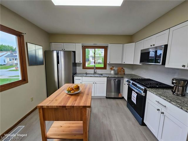 4838 E 86th Street, Garfield Heights, OH 44125