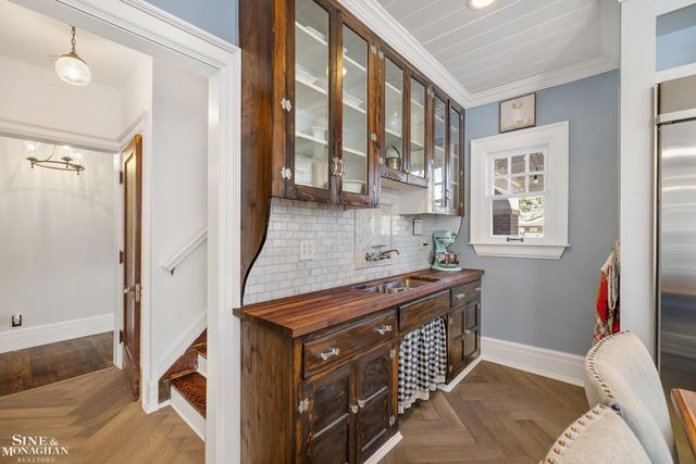 334 University Place, Grosse Pointe, MI 48236