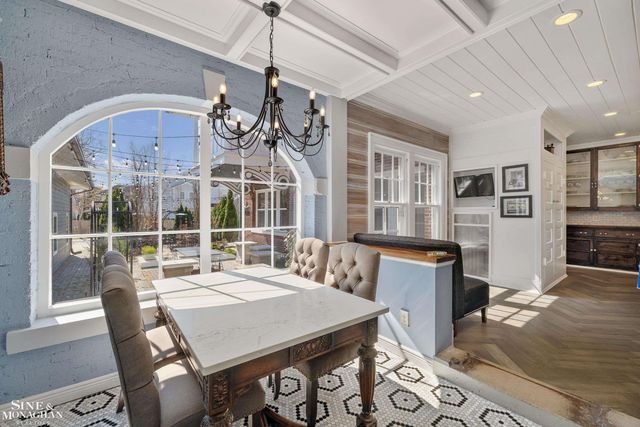 334 University Place, Grosse Pointe, MI 48236