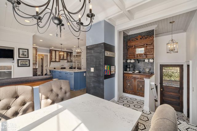 334 University Place, Grosse Pointe, MI 48236