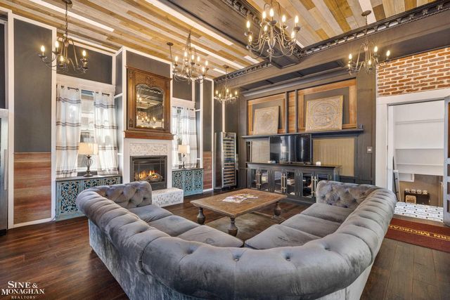 334 University Place, Grosse Pointe, MI 48236