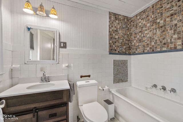 334 University Place, Grosse Pointe, MI 48236