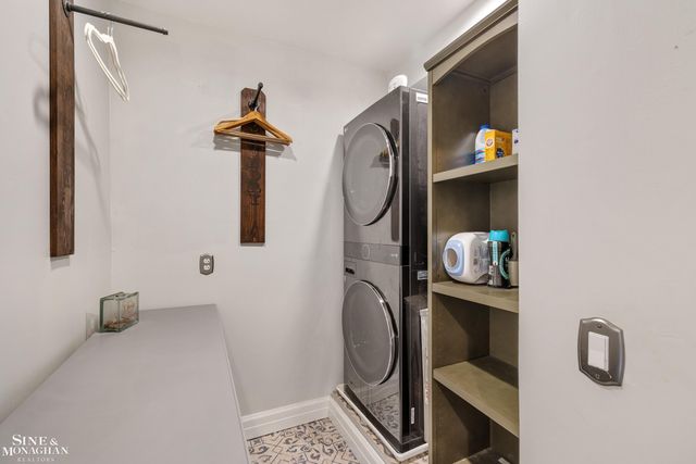 334 University Place, Grosse Pointe, MI 48236