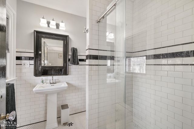 334 University Place, Grosse Pointe, MI 48236