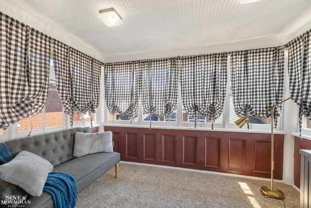 334 University Place, Grosse Pointe, MI 48236