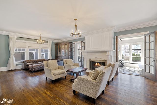 334 University Place, Grosse Pointe, MI 48236