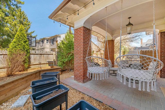 334 University Place, Grosse Pointe, MI 48236