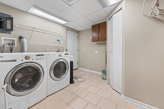 7247 W 112TH Street, Worth, IL 60482