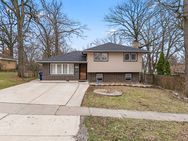 7247 W 112TH Street, Worth, IL 60482