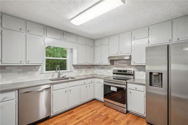4308 Wellington Hills Lane, Snellville, GA 30039