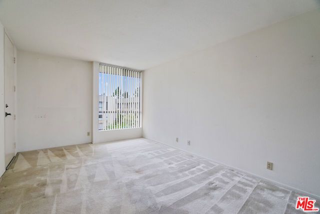 750 S Spaulding Avenue 305, Los Angeles, CA 90036