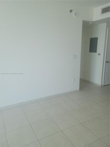 500 Brickell Ave 2604, Miami, FL 33131