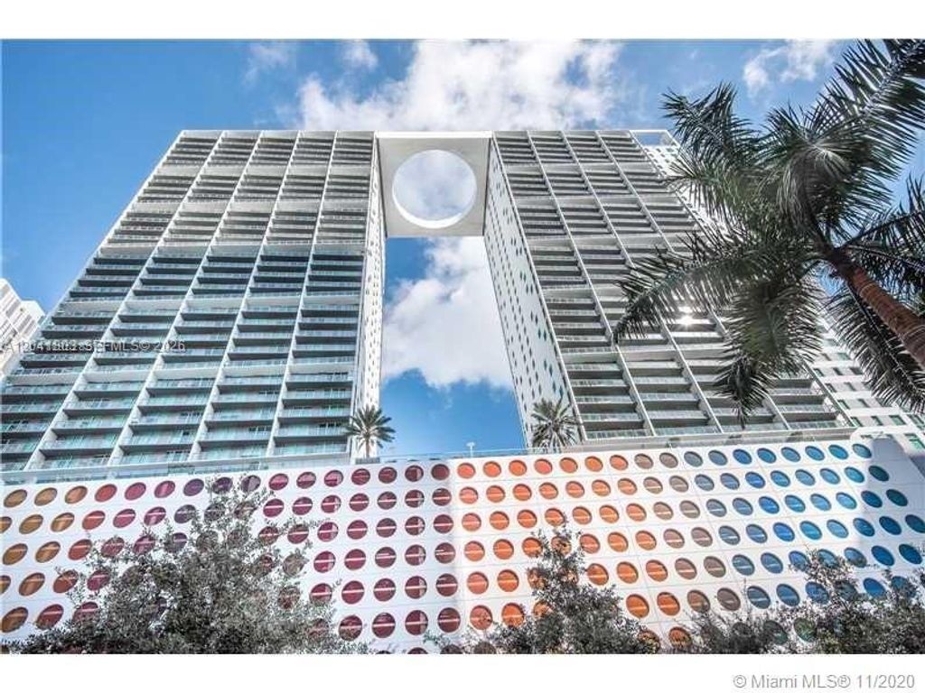 500 Brickell Ave 2604, Miami, FL 33131