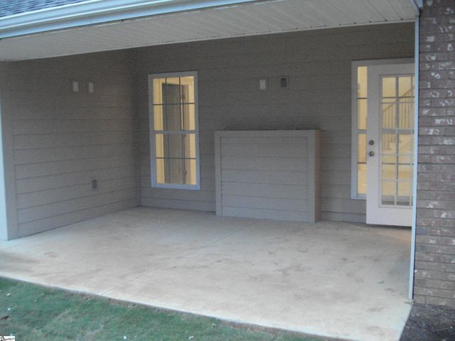 307 Kellie Lane Drive, Spartanburg, SC 29301