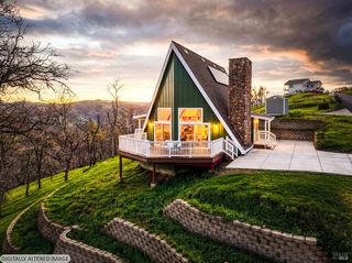 1028 Eastridge Dr, Napa, CA 94558