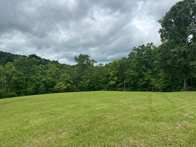 1431 Burton Williams Road, Irvine, KY 40336