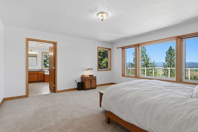 3924 E Sorrel Ln, Mead, WA 99021