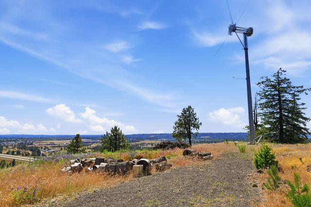 3924 E Sorrel Ln, Mead, WA 99021