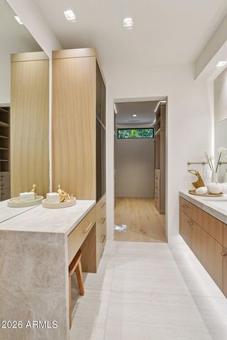 5761 N ECHO CANYON Circle, Phoenix, AZ 85018