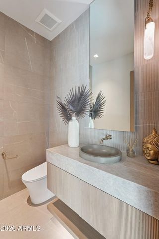 5761 N ECHO CANYON Circle, Phoenix, AZ 85018