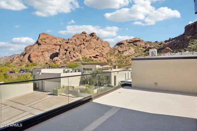 5761 N ECHO CANYON Circle, Phoenix, AZ 85018