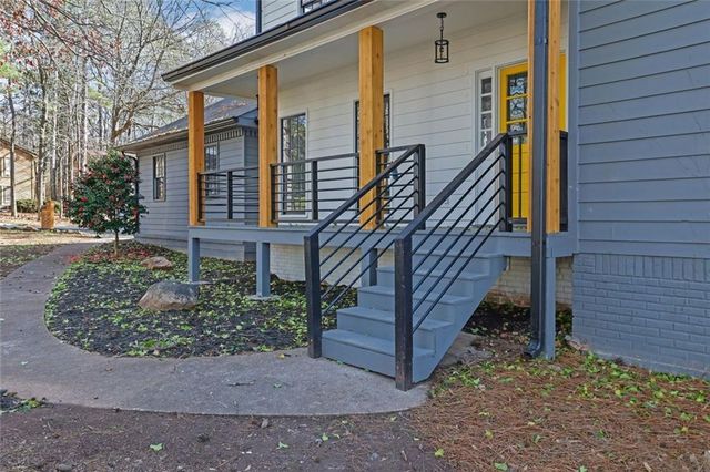 5147 Rocky Run Drive, Stone Mountain, GA 30088