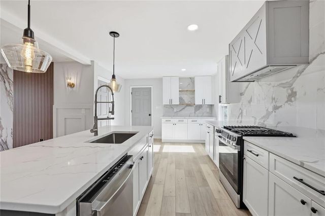 5147 Rocky Run Drive, Stone Mountain, GA 30088