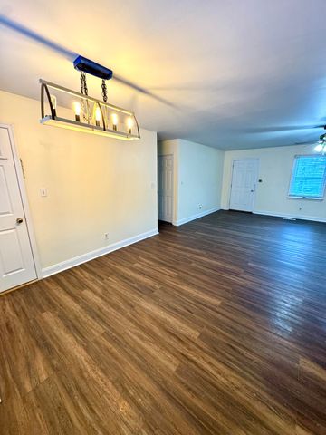 1043 Gregory Lane, Lawrenceburg, KY 40342