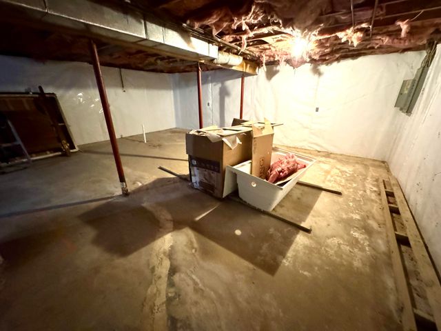 1043 Gregory Lane, Lawrenceburg, KY 40342