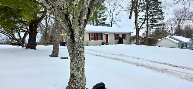 1043 Gregory Lane, Lawrenceburg, KY 40342