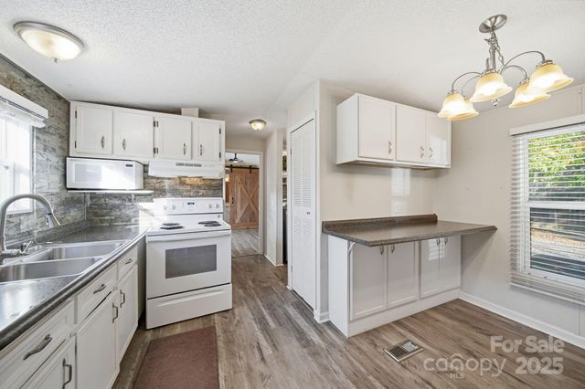 290 Sailboat Drive, Salisbury, NC 28146