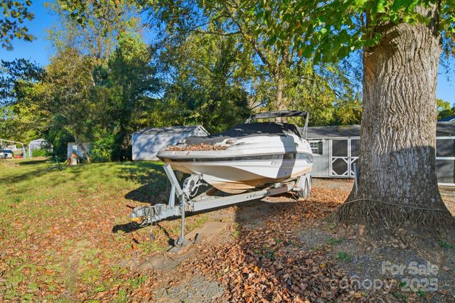 290 Sailboat Drive, Salisbury, NC 28146