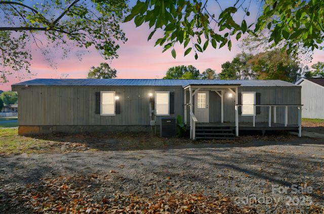 290 Sailboat Drive, Salisbury, NC 28146