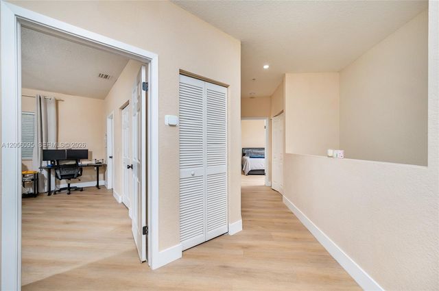 5600 NW 114th Place 209, Doral, FL 33178