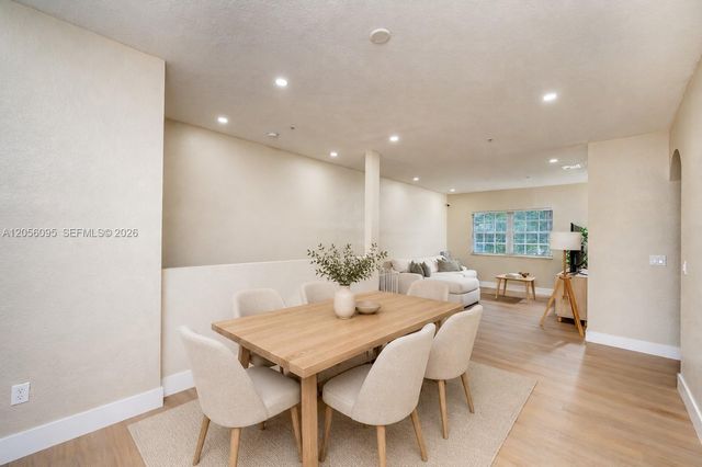 5600 NW 114th Place 209, Doral, FL 33178
