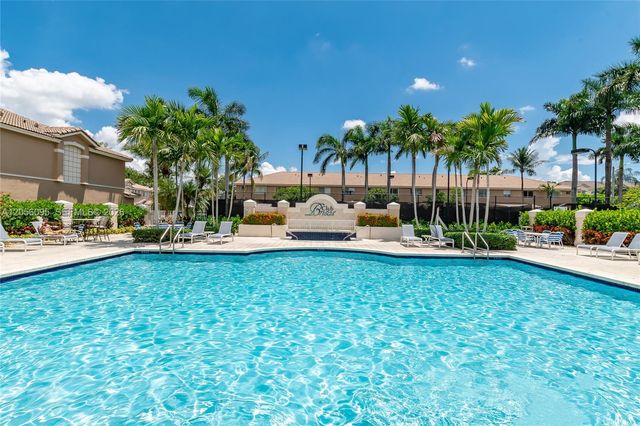 5600 NW 114th Place 209, Doral, FL 33178