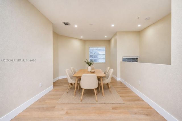 5600 NW 114th Place 209, Doral, FL 33178