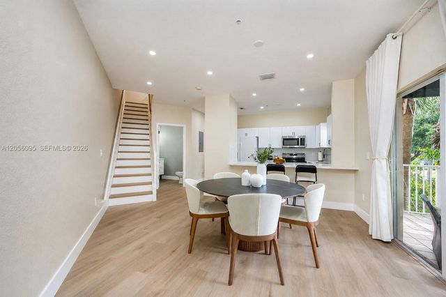 5600 NW 114th Place 209, Doral, FL 33178