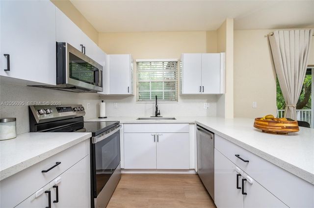 5600 NW 114th Place 209, Doral, FL 33178