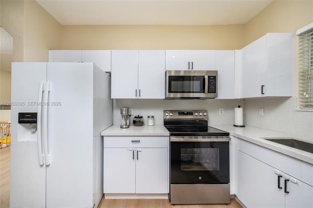 5600 NW 114th Place 209, Doral, FL 33178