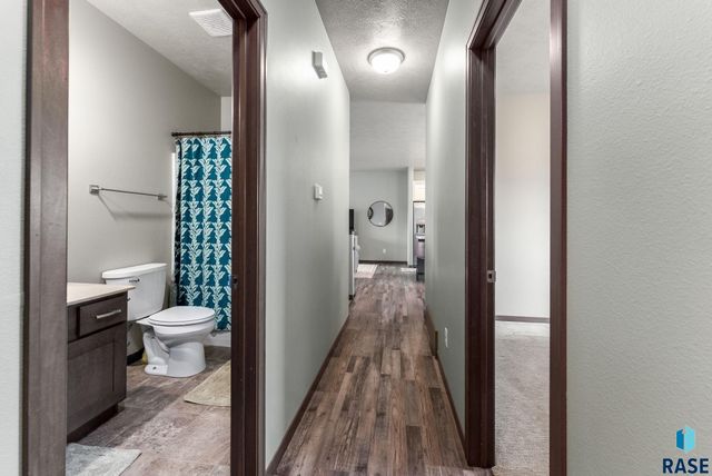 1208 N Broken Bow Ave Avenue, Sioux Falls, SD 57103