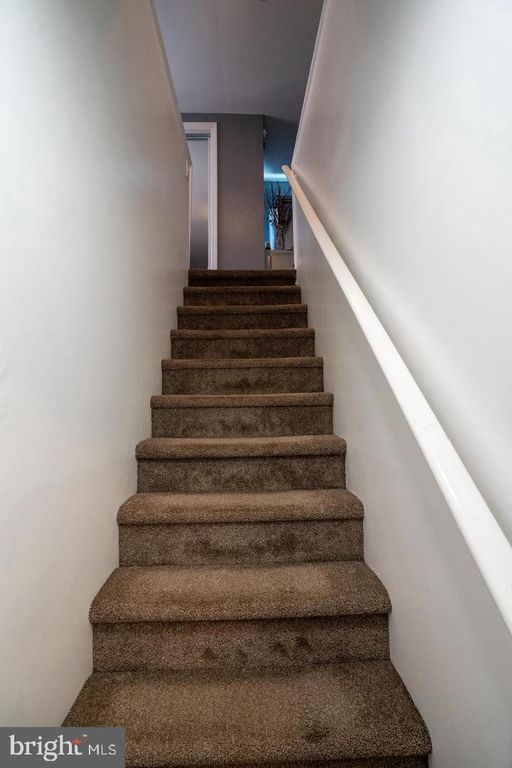 Image 13 of property listing at 441 INDEPENDENCE DR, Burlington, NJ 08016