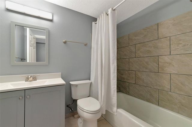 5026 WATER OAK DRIVE 109, Bradenton, FL 34207