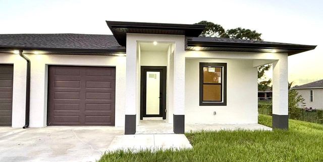 1043 ALBANY AVENUE, Lehigh Acres, FL 33971