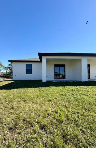 1043 ALBANY AVENUE, Lehigh Acres, FL 33971