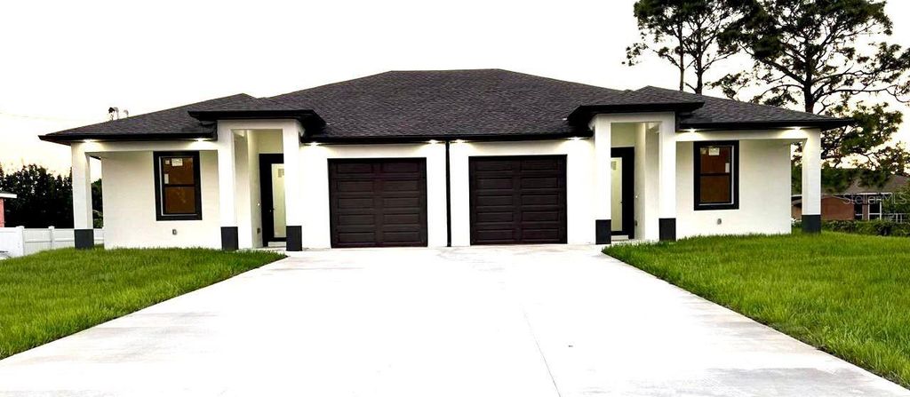 1043 ALBANY AVENUE, Lehigh Acres, FL 33971
