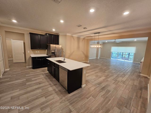 6864 CROSBY FALLS Drive, Jacksonville, FL 32222