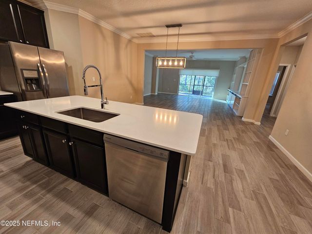 6864 CROSBY FALLS Drive, Jacksonville, FL 32222