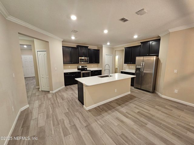 6864 CROSBY FALLS Drive, Jacksonville, FL 32222